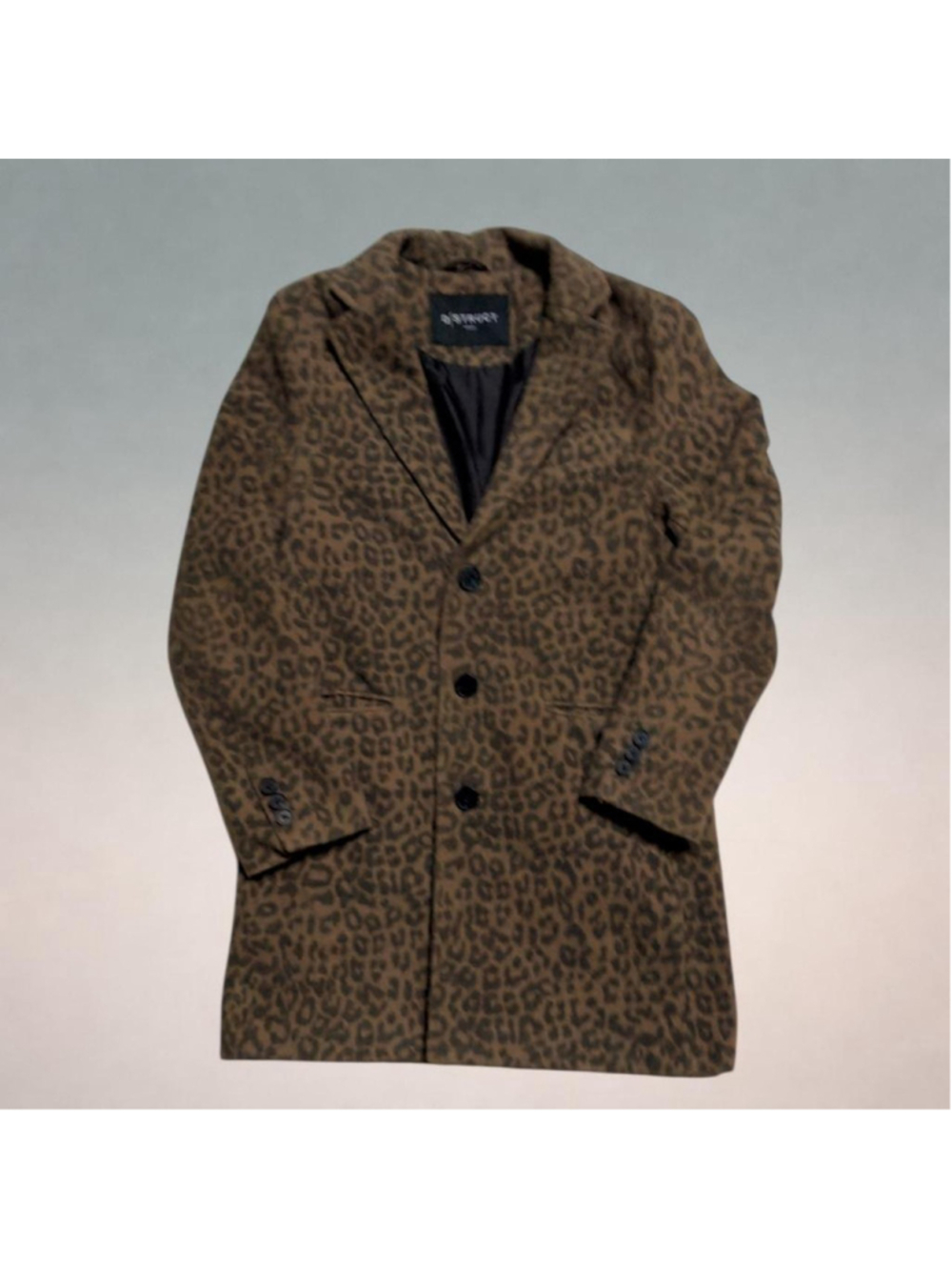 Brown leopard print coat #streetwear #winter